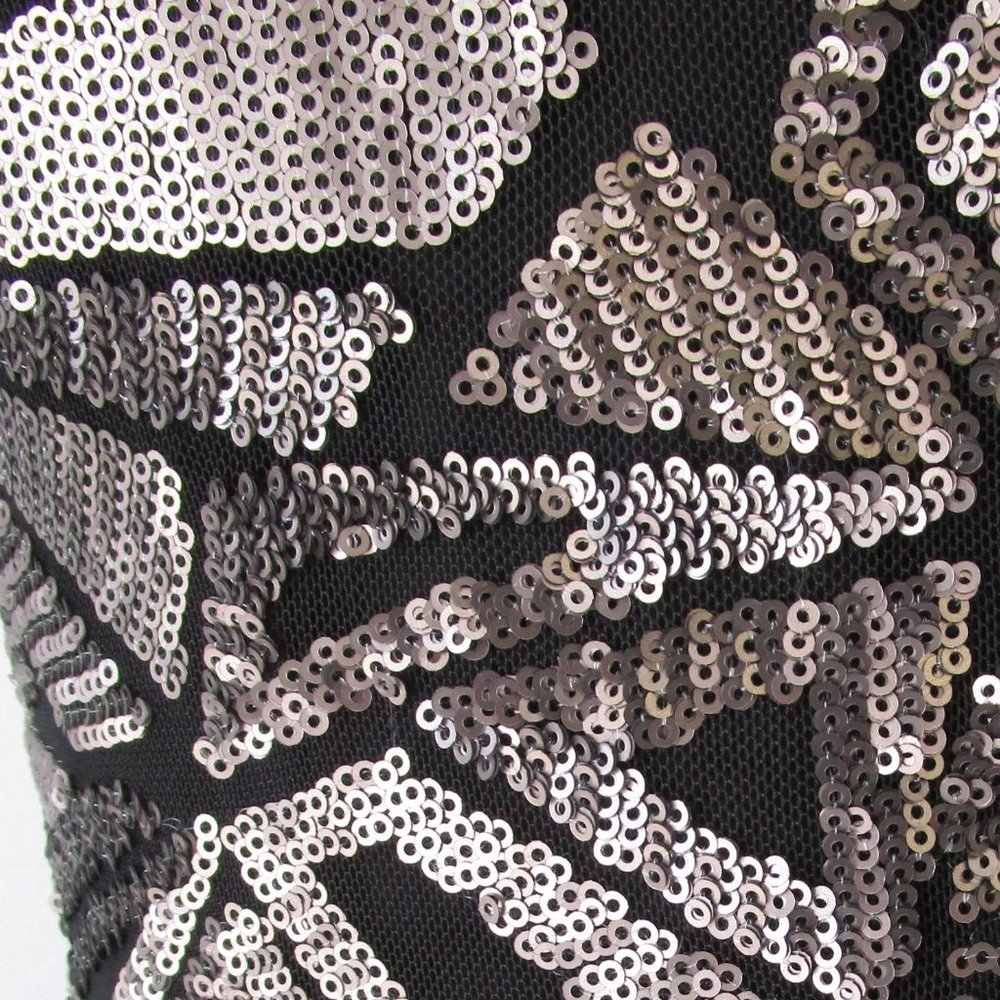 Nwt Metallic Sequin Halter Open Back Evening Gown - image 4